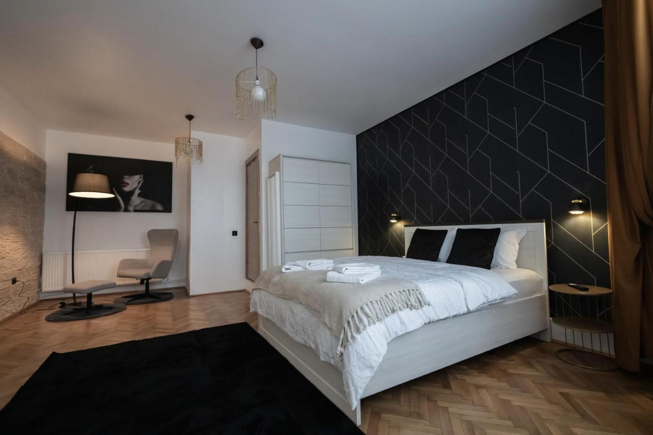 Casa Basarab Brasov Hotel Ngoại thất bức ảnh
