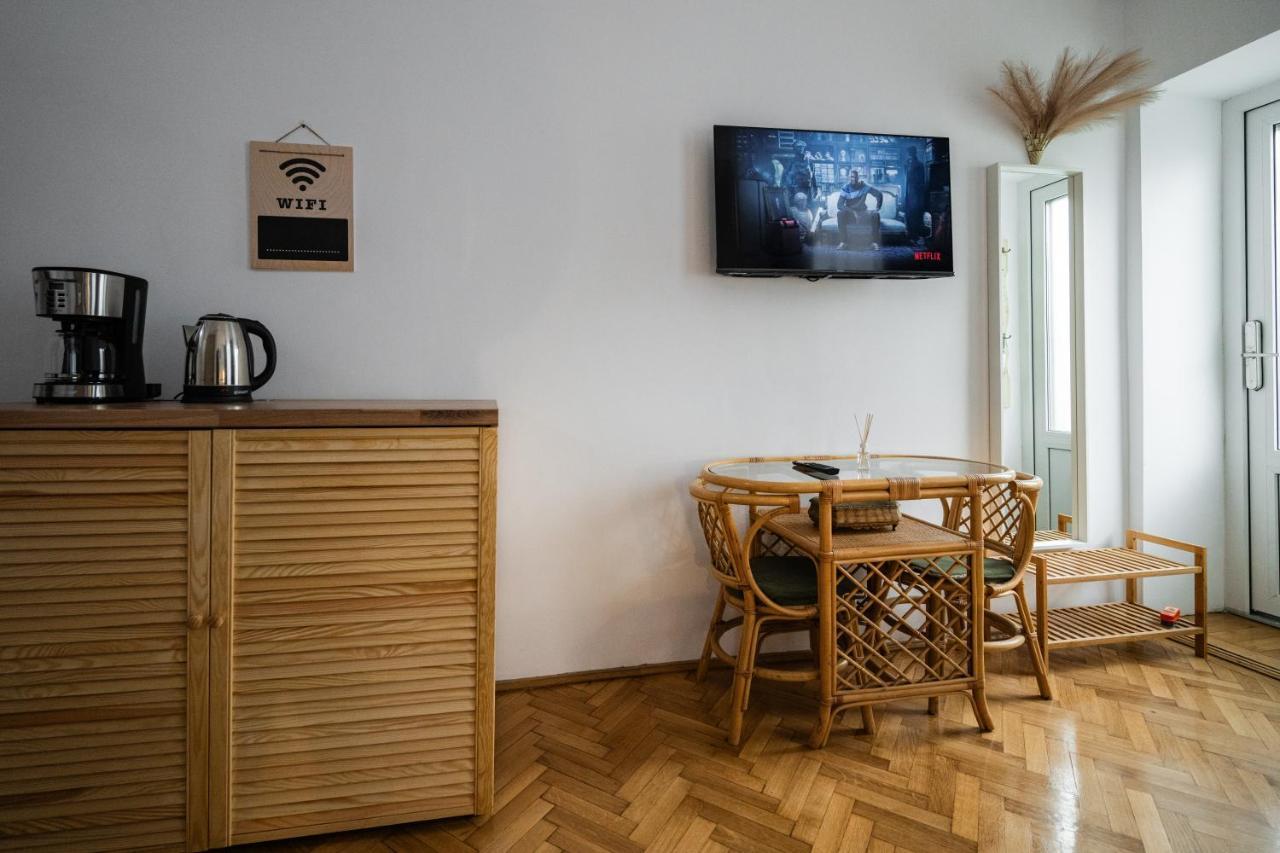 Casa Basarab Brasov Hotel Ngoại thất bức ảnh