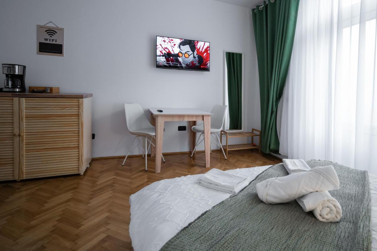 Casa Basarab Brasov Hotel Ngoại thất bức ảnh
