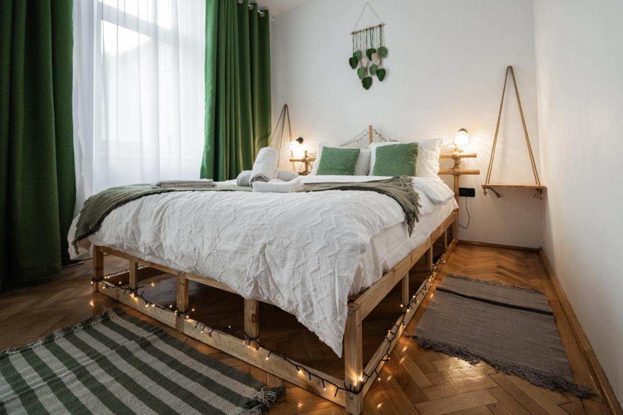 Casa Basarab Brasov Hotel Ngoại thất bức ảnh