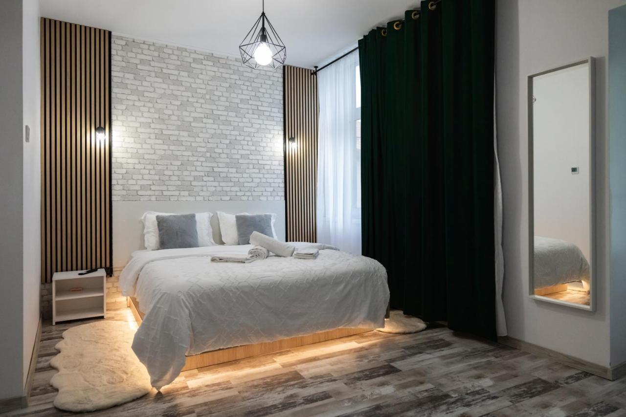 Casa Basarab Brasov Hotel Ngoại thất bức ảnh