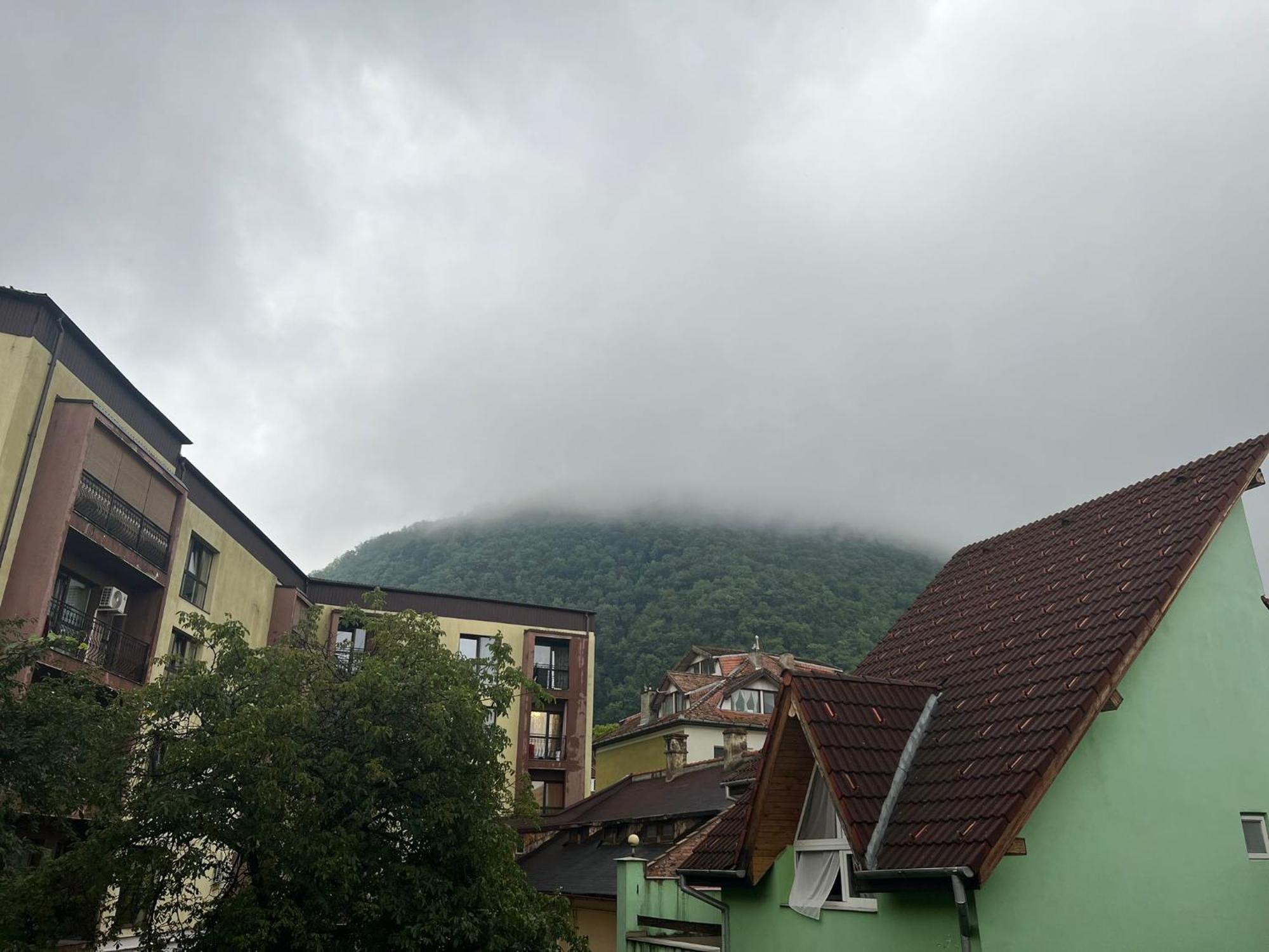Casa Basarab Brasov Hotel Ngoại thất bức ảnh